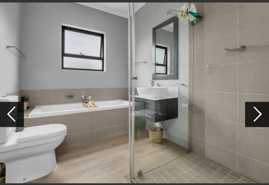 To Let 2 Bedroom Property for Rent in Bryanston Gauteng