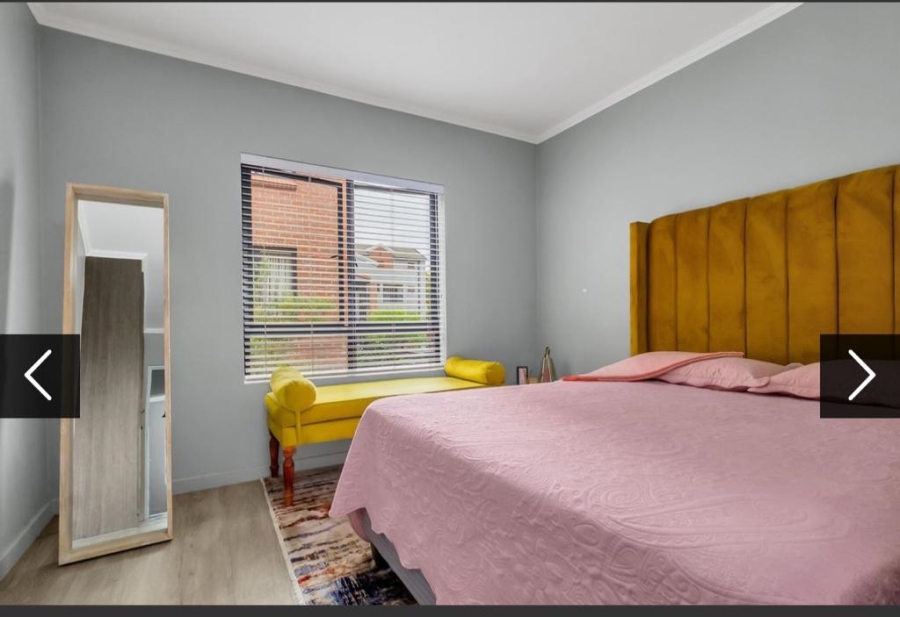 To Let 2 Bedroom Property for Rent in Bryanston Gauteng