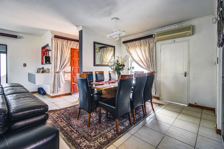 3 Bedroom Property for Sale in Glen Marais Gauteng