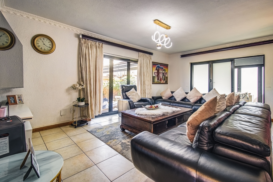 3 Bedroom Property for Sale in Glen Marais Gauteng