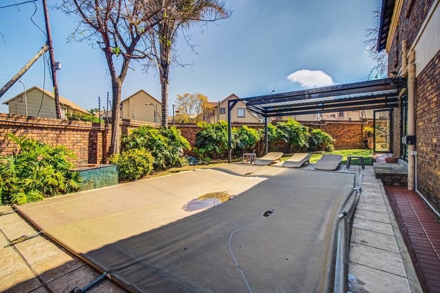 3 Bedroom Property for Sale in Glen Marais Gauteng