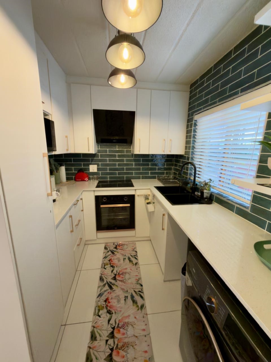 To Let 3 Bedroom Property for Rent in Bryanston West Gauteng