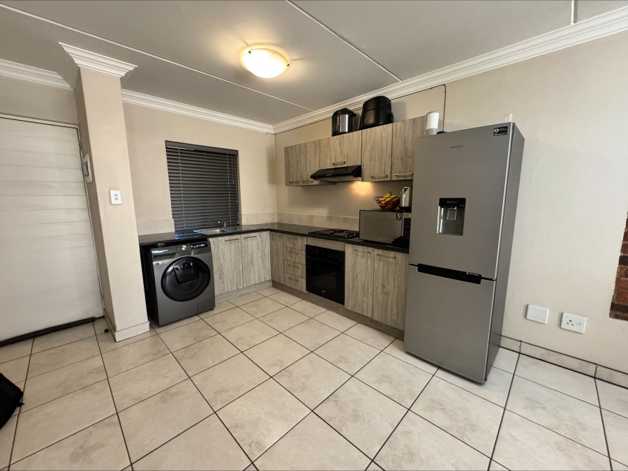 2 Bedroom Property for Sale in Wychwood Gauteng