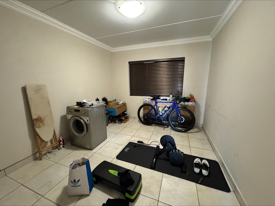 2 Bedroom Property for Sale in Wychwood Gauteng