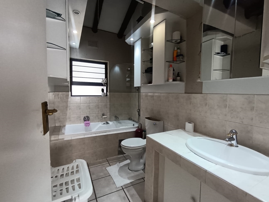 3 Bedroom Property for Sale in Morningside Gauteng