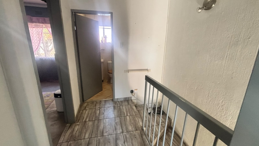 2 Bedroom Property for Sale in Dayanglen Gauteng