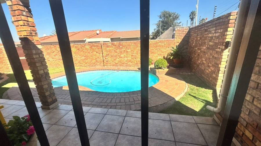 3 Bedroom Property for Sale in Witfield Gauteng