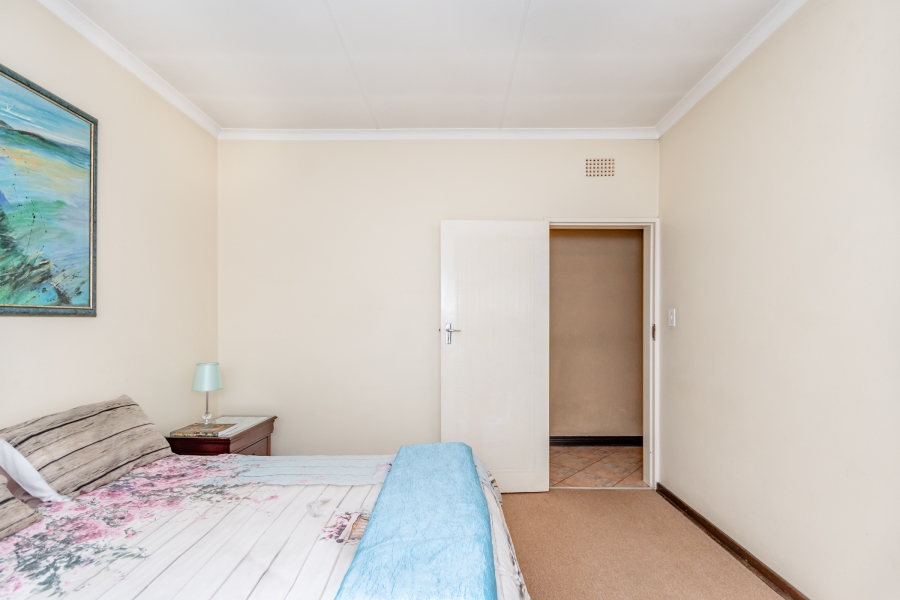4 Bedroom Property for Sale in Glen Marais Gauteng