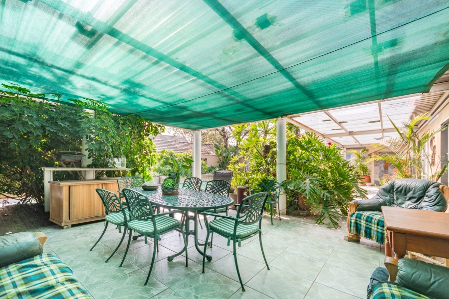 4 Bedroom Property for Sale in Glen Marais Gauteng