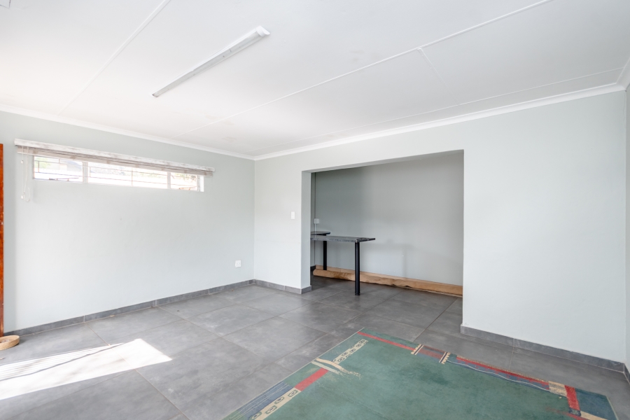 4 Bedroom Property for Sale in Glen Marais Gauteng