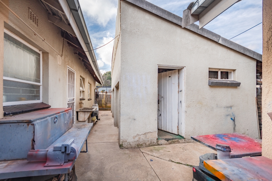 4 Bedroom Property for Sale in Glen Marais Gauteng