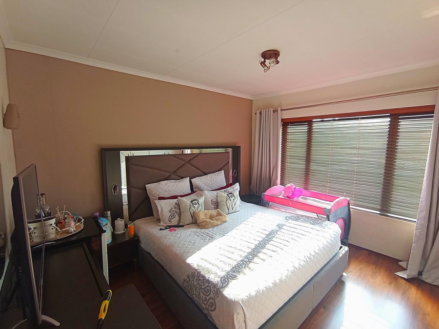 2 Bedroom Property for Sale in Winchester Hills Gauteng