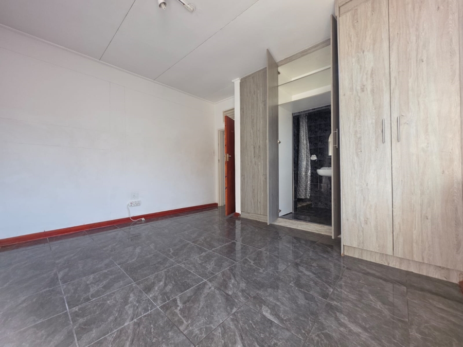 3 Bedroom Property for Sale in Killarney Gauteng