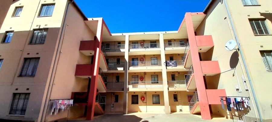 2 Bedroom Property for Sale in Jabulani Gauteng