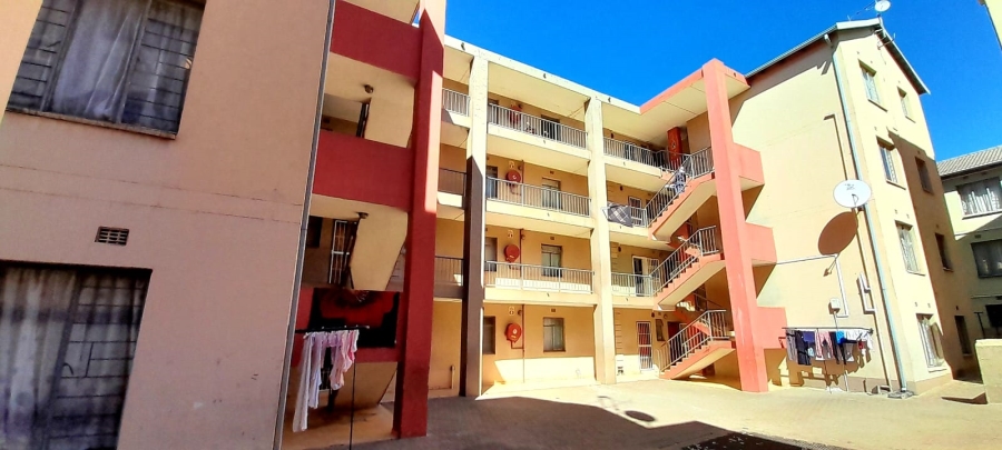 2 Bedroom Property for Sale in Jabulani Gauteng
