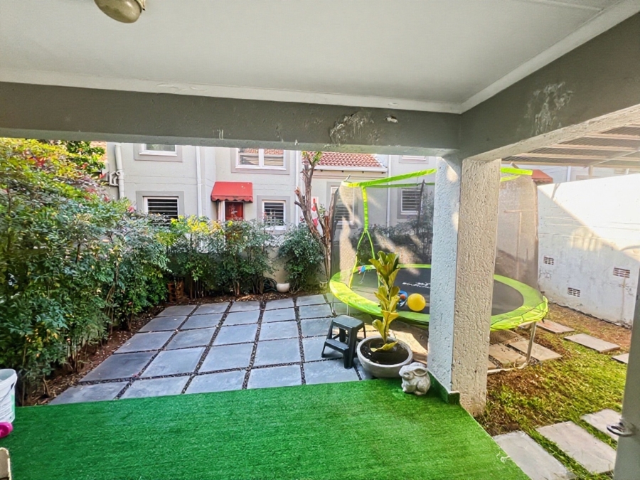 2 Bedroom Property for Sale in Sunninghill Gauteng