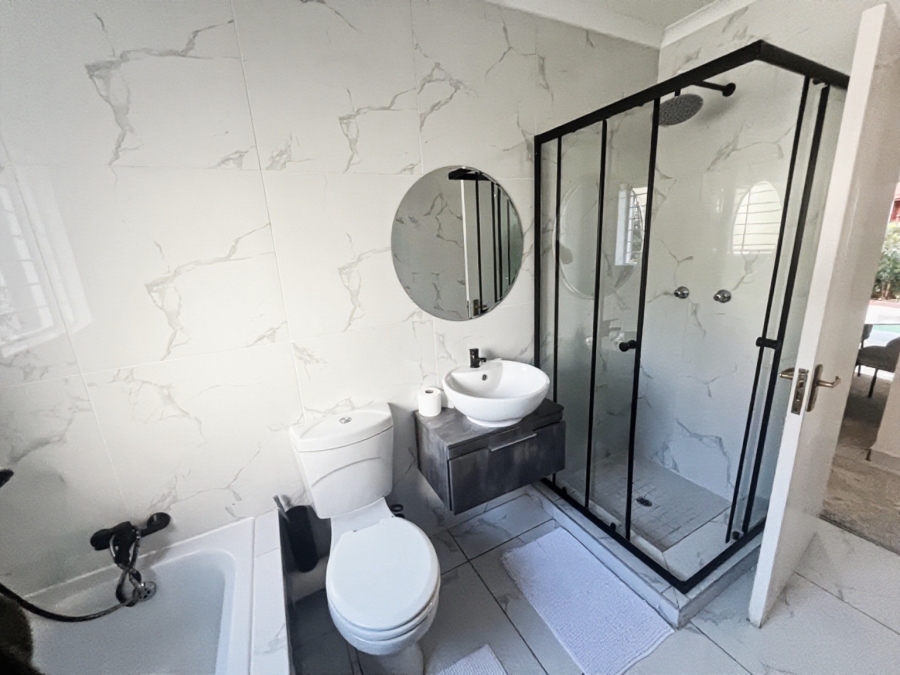 2 Bedroom Property for Sale in Sunninghill Gauteng