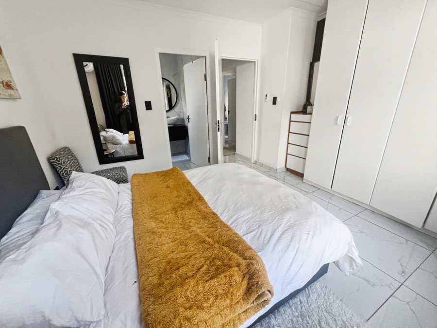2 Bedroom Property for Sale in Sunninghill Gauteng