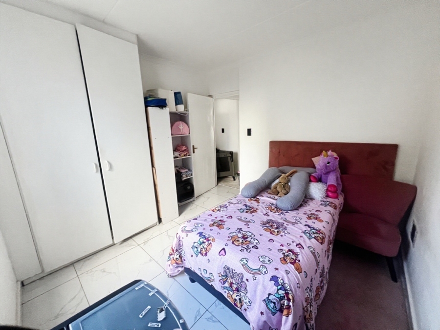 2 Bedroom Property for Sale in Sunninghill Gauteng