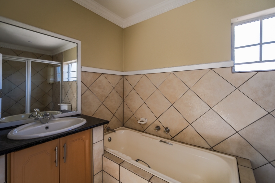4 Bedroom Property for Sale in Equestria Gauteng