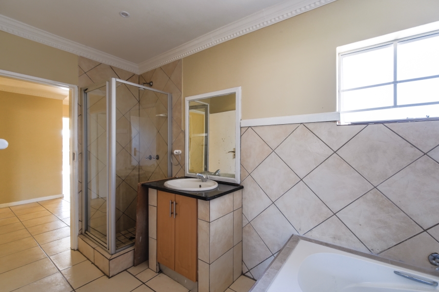 4 Bedroom Property for Sale in Equestria Gauteng