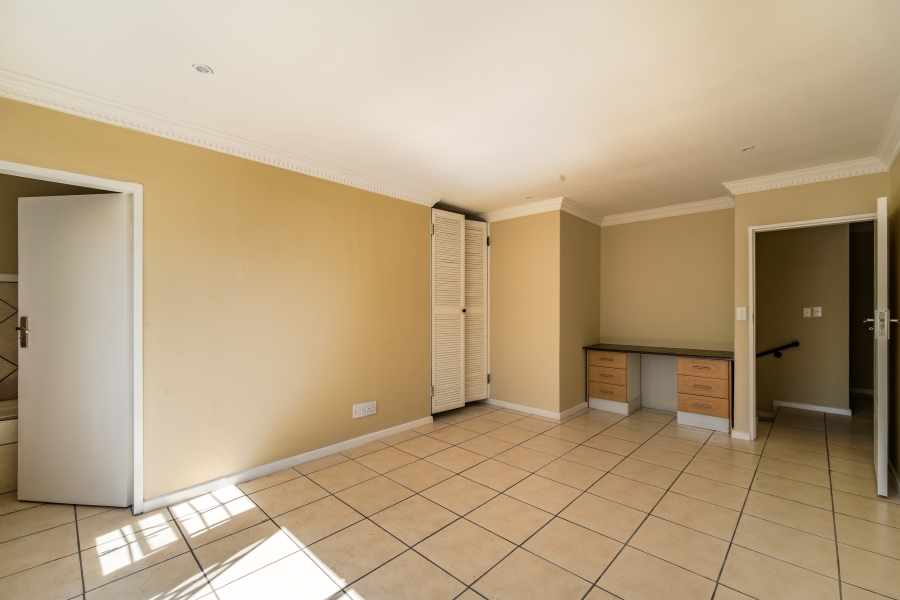 4 Bedroom Property for Sale in Equestria Gauteng