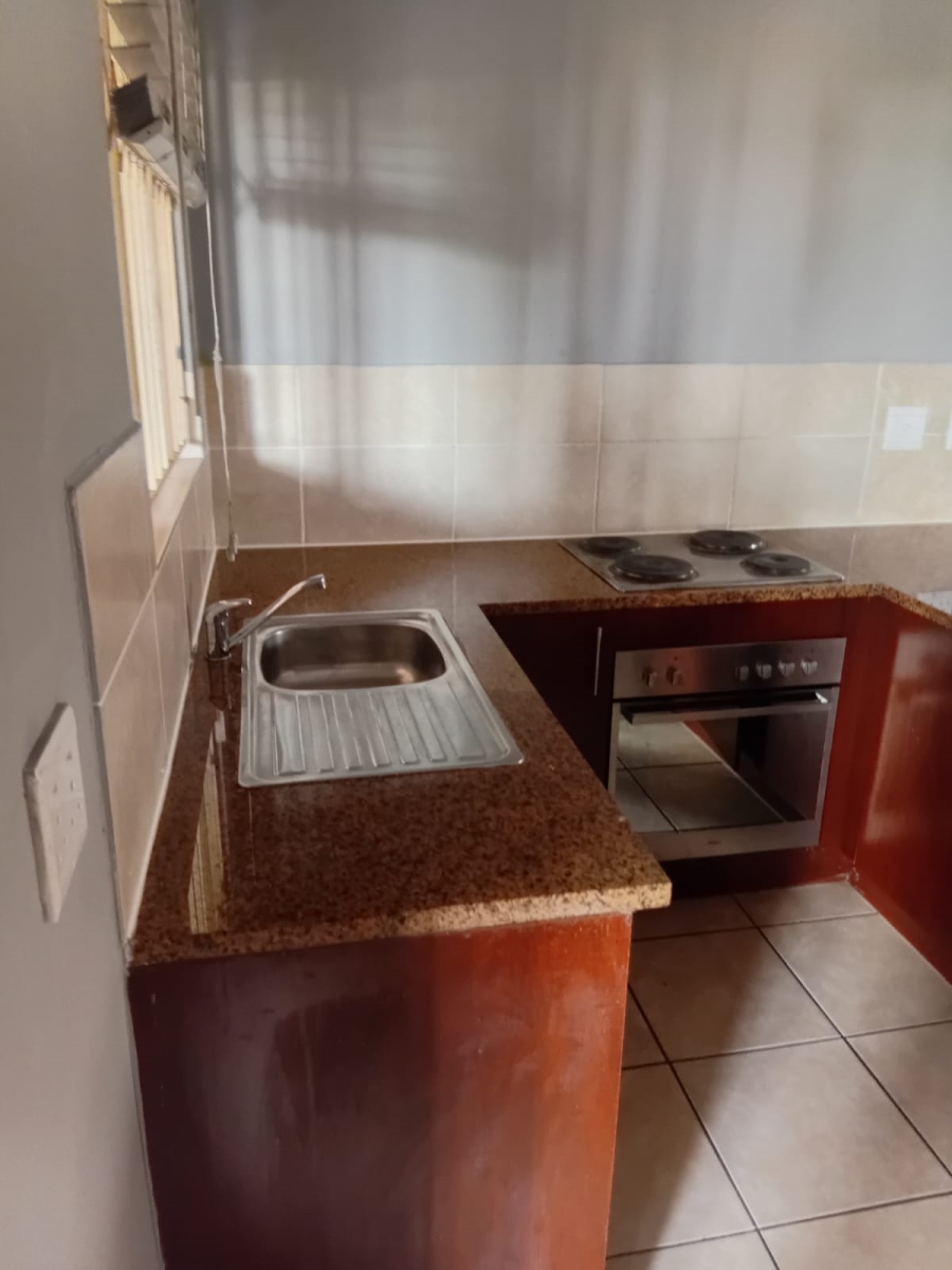 To Let 2 Bedroom Property for Rent in Hesteapark Gauteng
