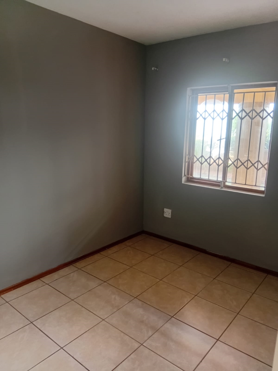 To Let 2 Bedroom Property for Rent in Hesteapark Gauteng