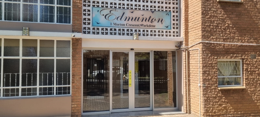 To Let 2 Bedroom Property for Rent in Parkdene Gauteng