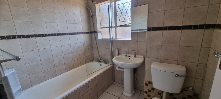 To Let 2 Bedroom Property for Rent in Parkdene Gauteng