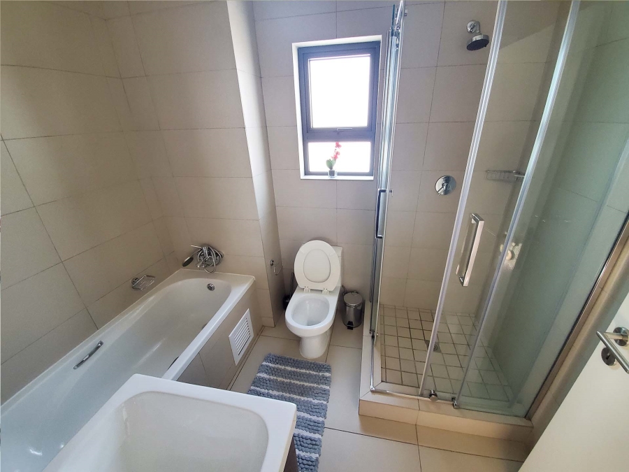 To Let 2 Bedroom Property for Rent in Fourways Gauteng