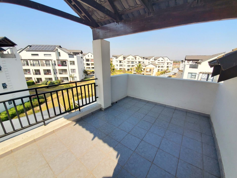 To Let 2 Bedroom Property for Rent in Fourways Gauteng