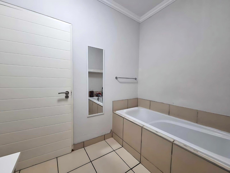 1 Bedroom Property for Sale in Halfway Gardens Gauteng
