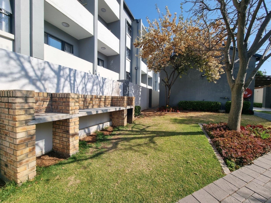 1 Bedroom Property for Sale in Halfway Gardens Gauteng