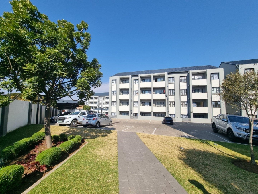 1 Bedroom Property for Sale in Halfway Gardens Gauteng