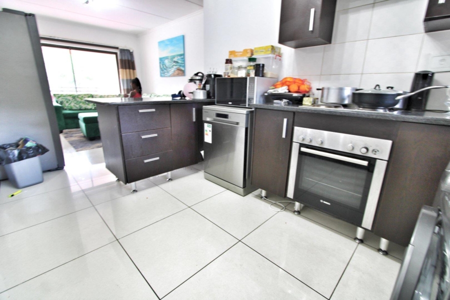 2 Bedroom Property for Sale in Noordwyk Gauteng