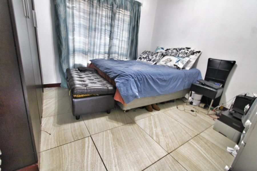 2 Bedroom Property for Sale in Noordwyk Gauteng