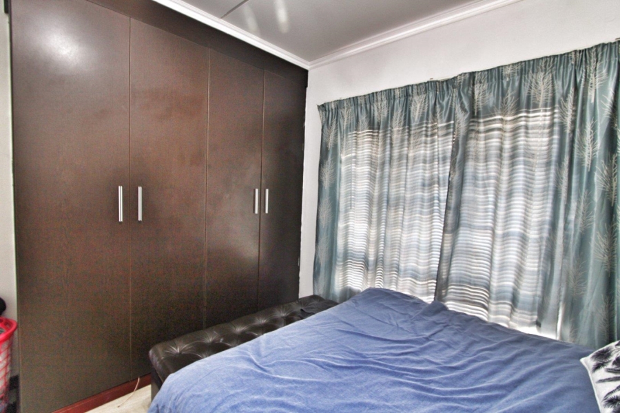 2 Bedroom Property for Sale in Noordwyk Gauteng