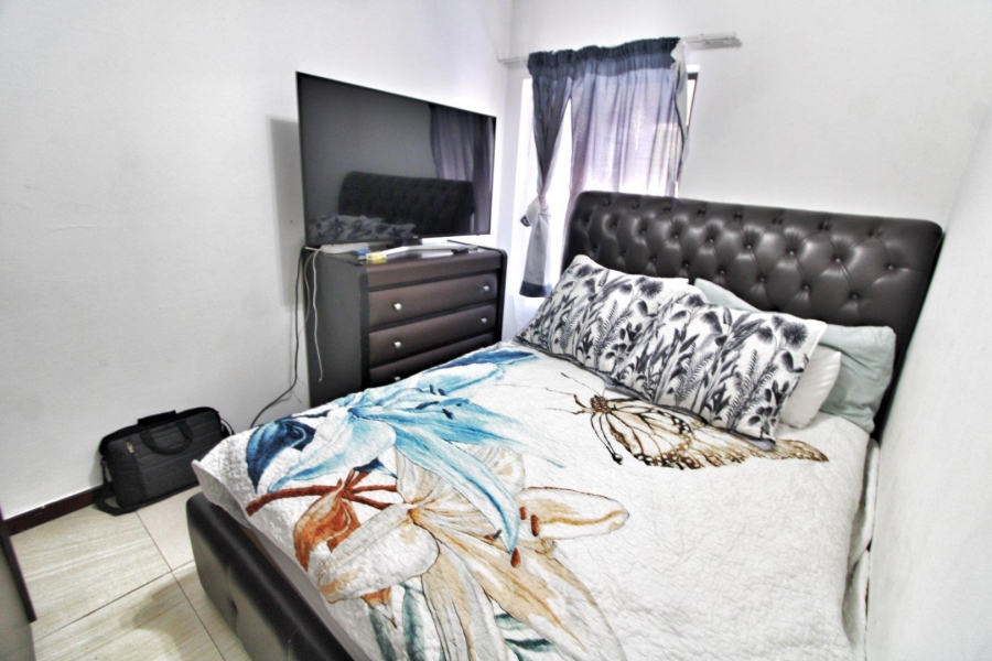 2 Bedroom Property for Sale in Noordwyk Gauteng