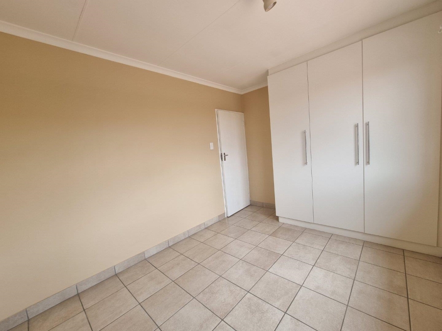 2 Bedroom Property for Sale in Vorna Valley Gauteng
