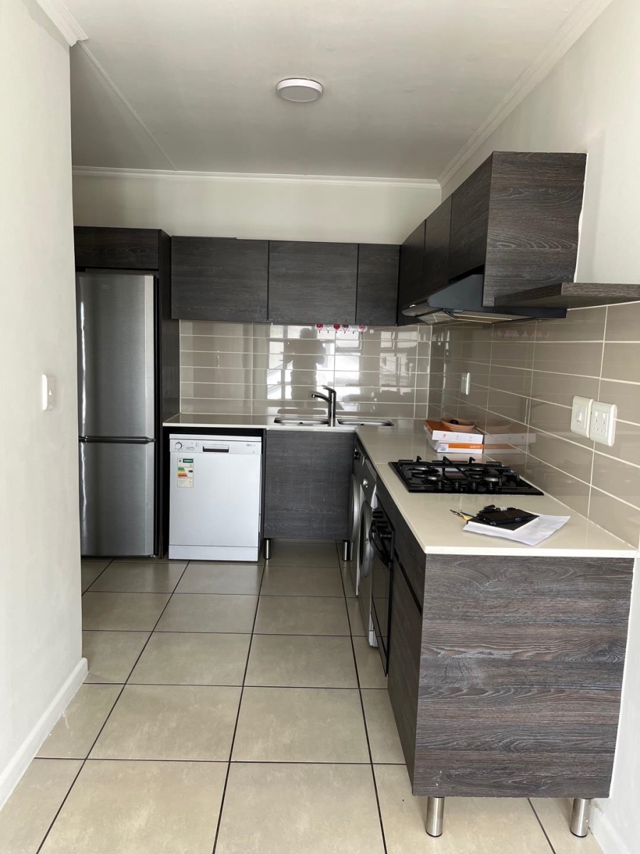 1 Bedroom Property for Sale in Olivedale Gauteng