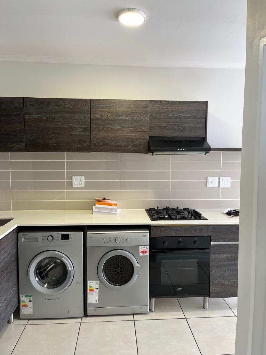1 Bedroom Property for Sale in Olivedale Gauteng