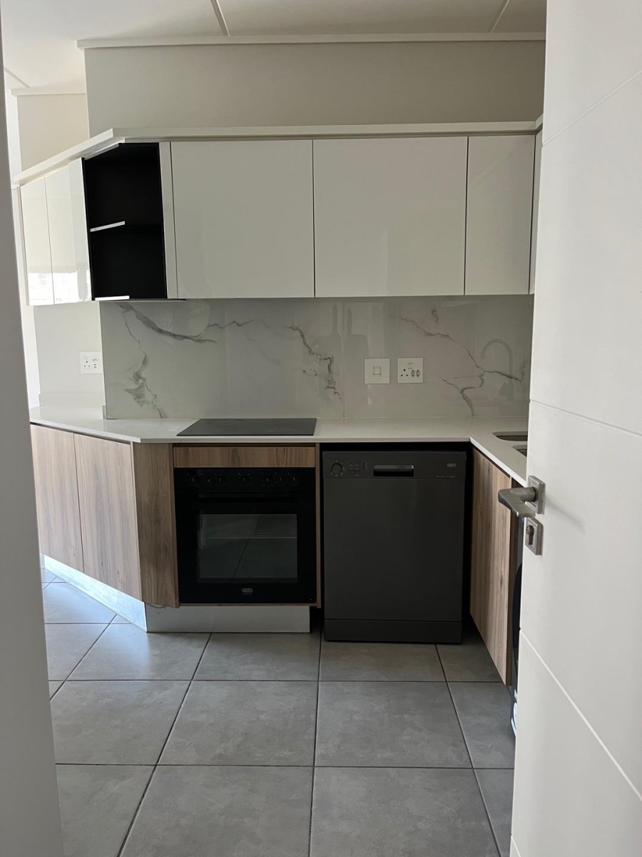 1 Bedroom Property for Sale in Waterfall Gauteng