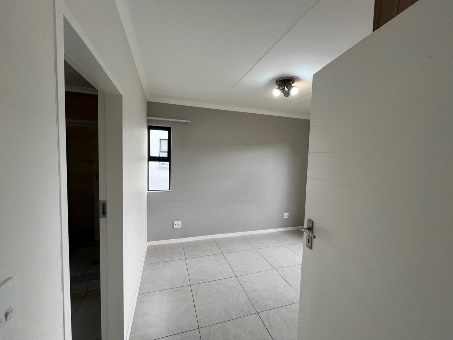 2 Bedroom Property for Sale in Modderfontein Gauteng