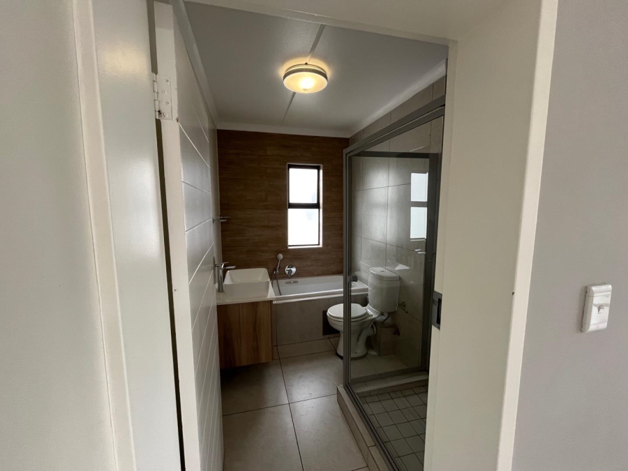 2 Bedroom Property for Sale in Modderfontein Gauteng