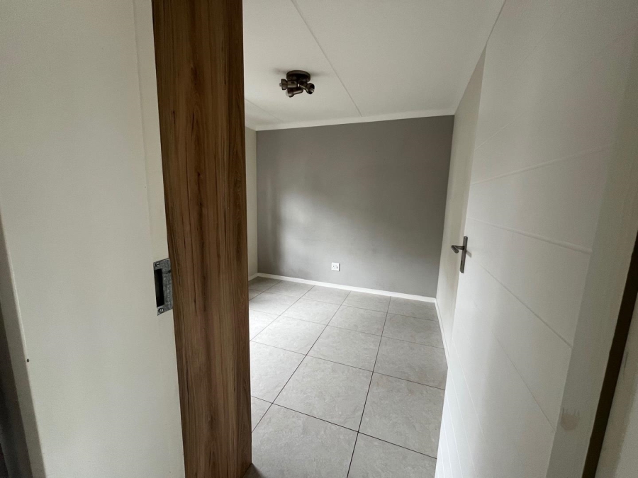 2 Bedroom Property for Sale in Modderfontein Gauteng