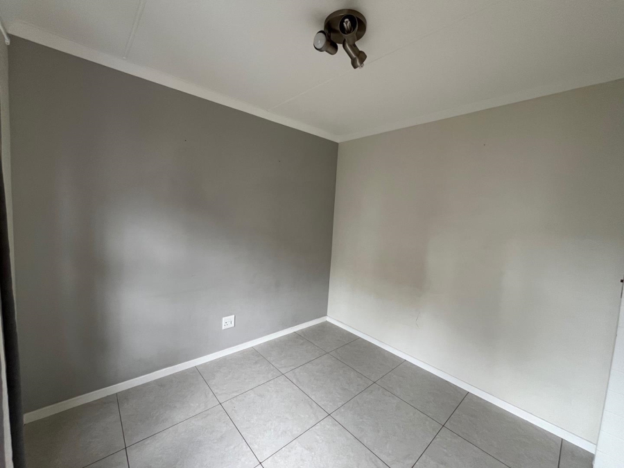 2 Bedroom Property for Sale in Modderfontein Gauteng