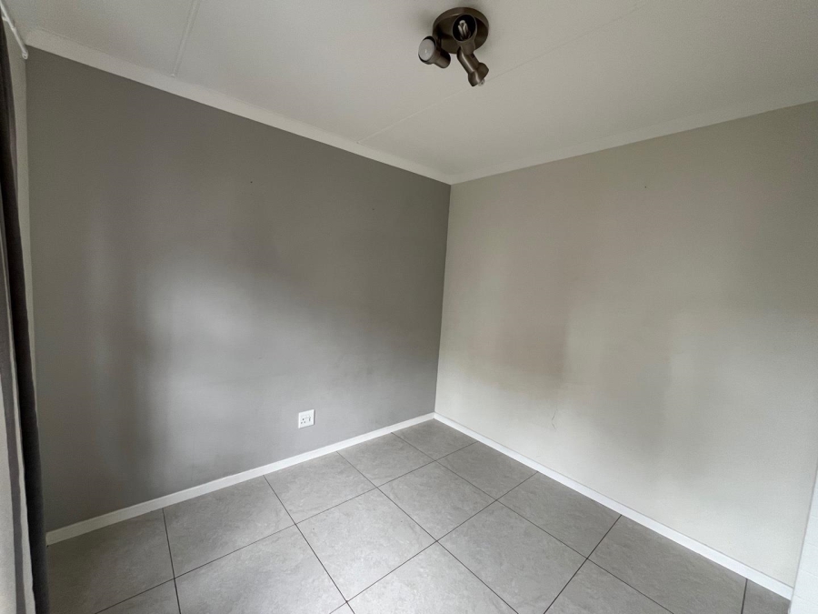 2 Bedroom Property for Sale in Modderfontein Gauteng