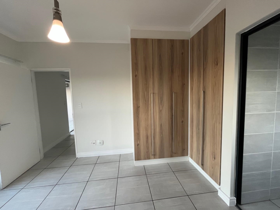 1 Bedroom Property for Sale in Waterfall Gauteng