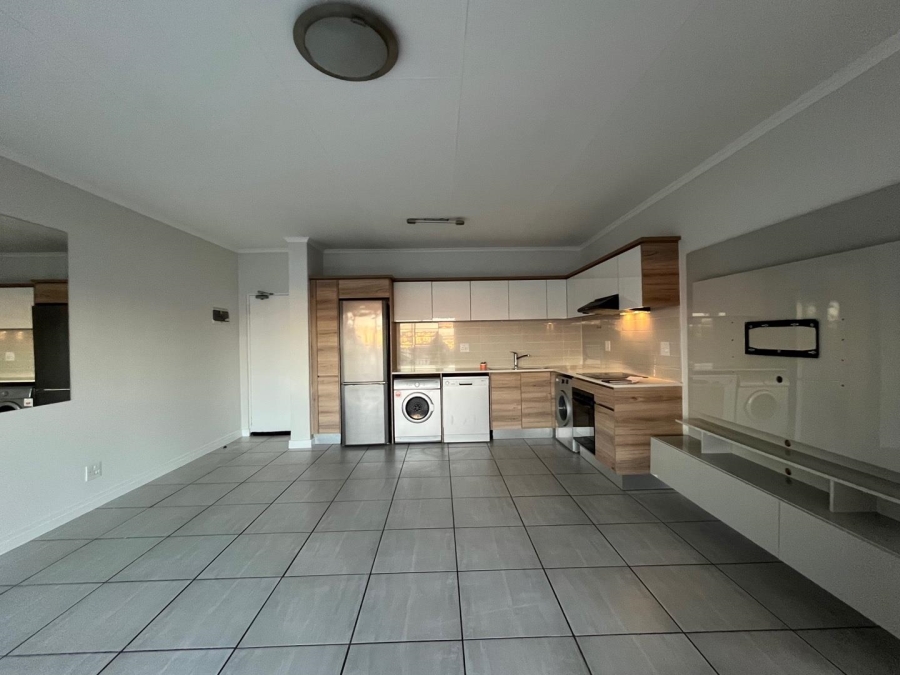 1 Bedroom Property for Sale in Waterfall Gauteng